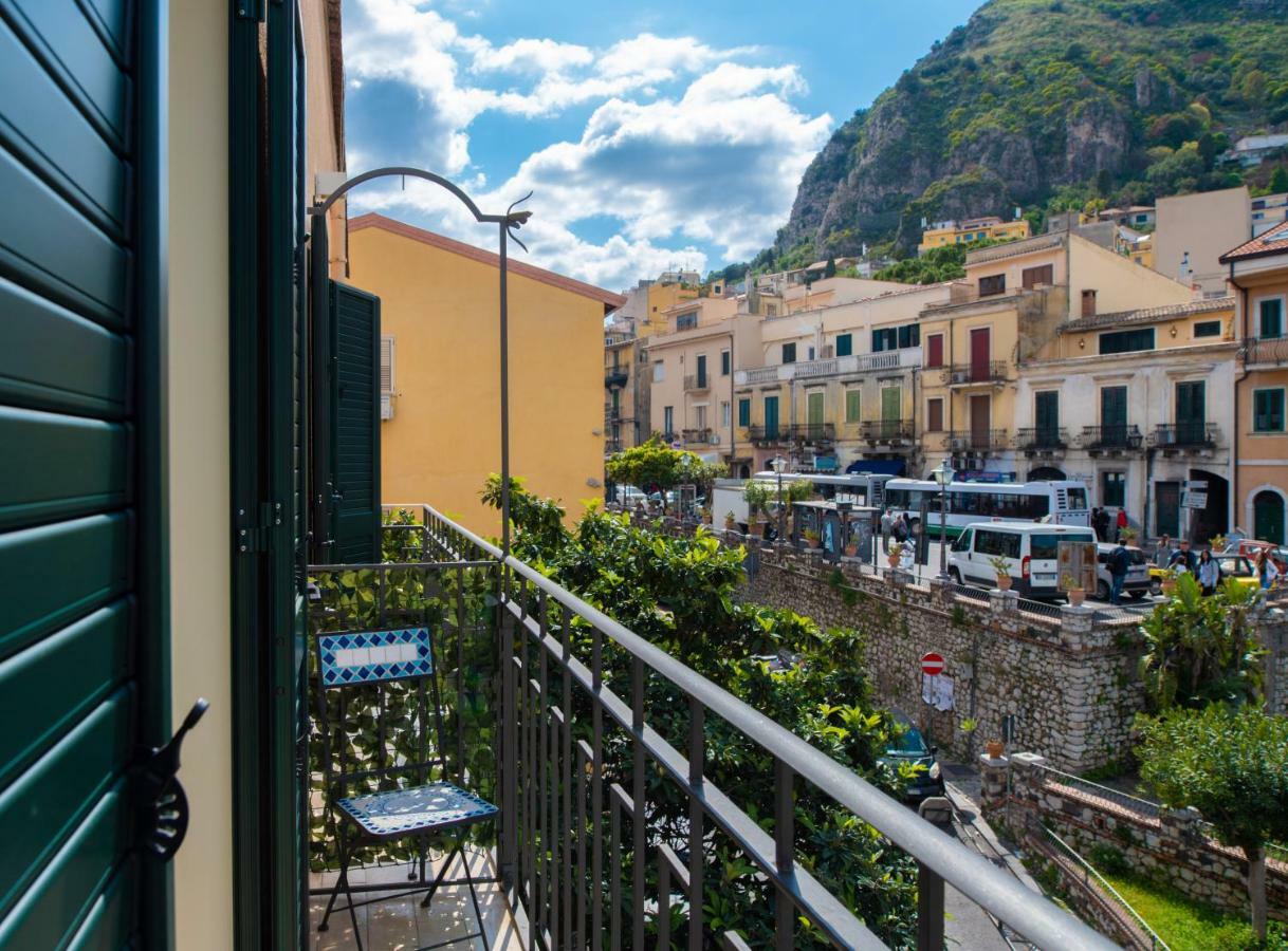 Taormina Bedda Rooms ภายนอก รูปภาพ